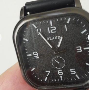 V248 Square Silicone Quartz Watch